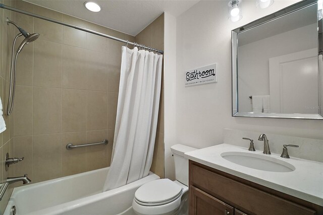 1627 Mclucas Ln, The Villages, FL 34762 - bathroom with shower / bath combination with curtain, vanity, and toilet