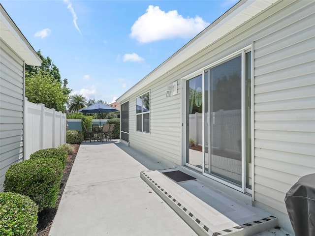 1713 Jadestone Ter, The Villages, FL 32162 - view of patio with outdoor dining area