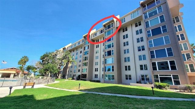 632 Edgewater Dr Unit 832, Dunedin, FL 34698 - view of apartment building / complex