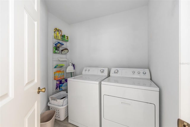8608 SE 141st Street Rd, Summerfield, FL 34491 - washroom featuring washer and dryer