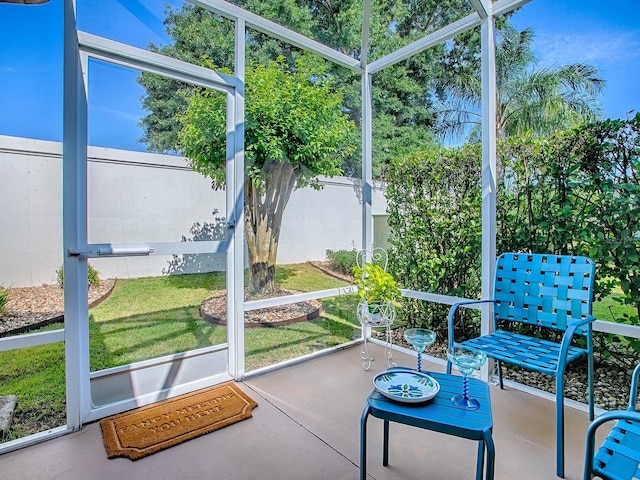1206 Thompson Ave, The Villages, FL 32162 - sunroom / solarium with healthy amount of natural light