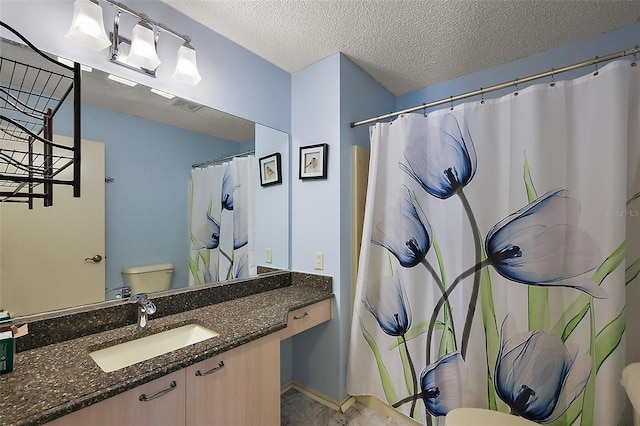 2003 Cordero Ct, The Villages, FL 32159 - bathroom featuring vanity, a textured ceiling, and a shower with curtain