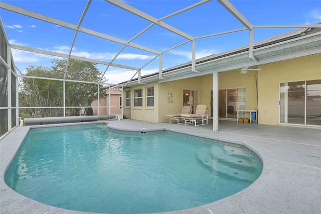2896 Picadilly Cir, Kissimmee, FL 34747 - outdoor pool featuring a patio, a lanai, and ceiling fan