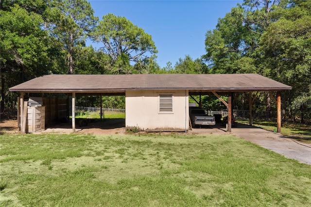 5581 SW 197th Ter, Dunnellon, FL 34431 - view of parking featuring a carport