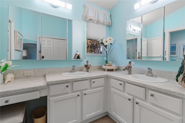8980 SE 176th Limerick Ln, The Villages, FL 32162 - bathroom with double vanity