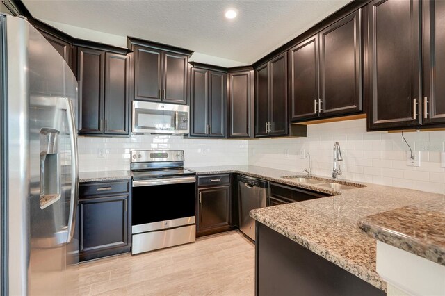 3550 Fairwaters Ct Unit D, Clermont, FL 34711 - photo 10