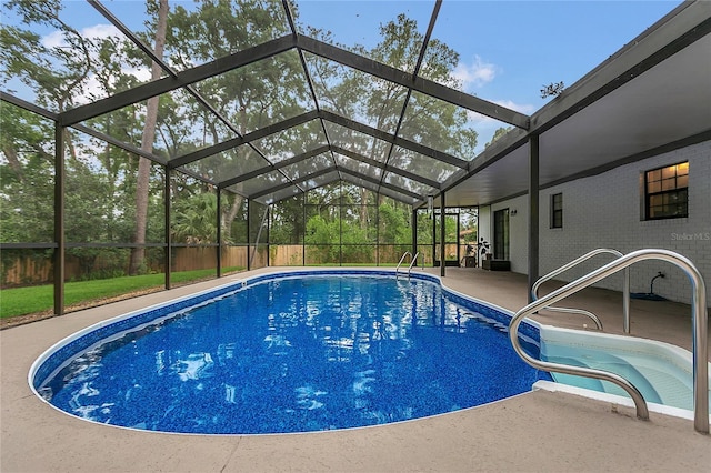 717 SE 46th Ct, Ocala, FL 34471 - swimming pool with a patio area and a lanai