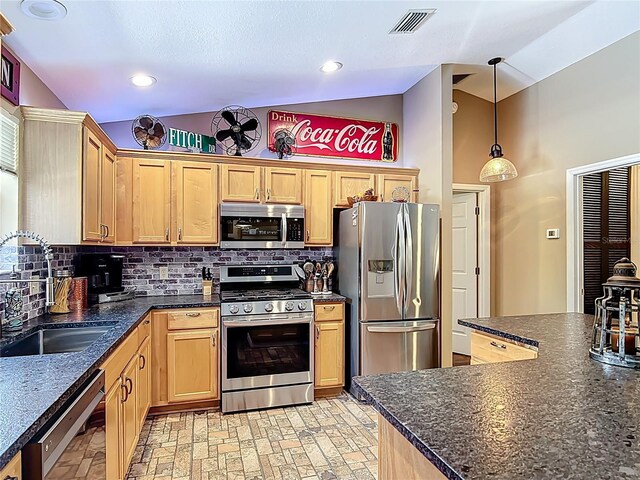750 Eden Pl, The Villages, FL 32162 - photo 14