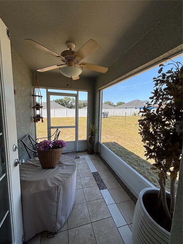5547 SE 91st Pl, Ocala, FL 34480 - sunroom / solarium with a ceiling fan