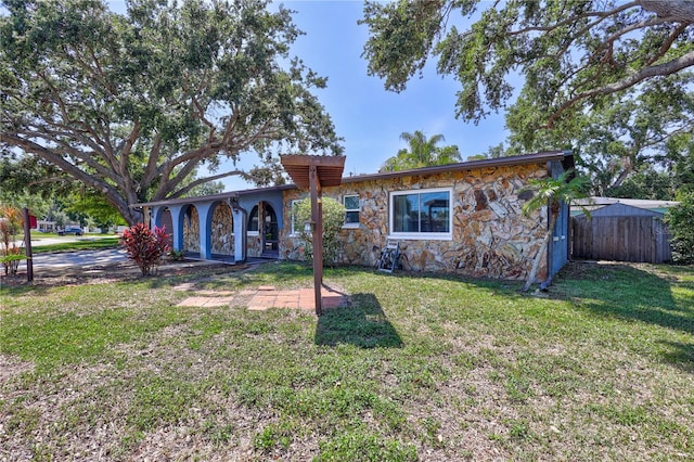 6443 34th Ave N, Saint Petersburg, FL 33710 - view of front of house featuring stone siding