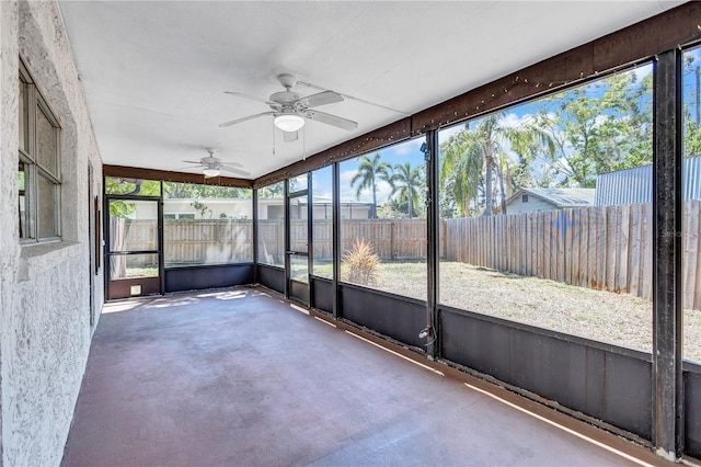 6443 34th Ave N, Saint Petersburg, FL 33710 - unfurnished sunroom featuring ceiling fan and healthy amount of natural light