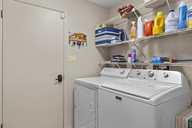 22 Palm Circle Dr, Inglis, FL 34449 - laundry area with washing machine and dryer