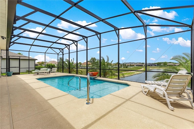 11215 SE 172nd Pl, Summerfield, FL 34491 - swimming pool with a patio area, a lanai, and a water view