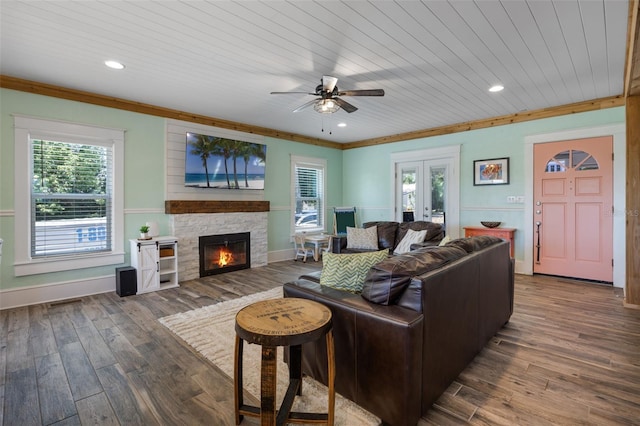 378 W Osceola St, Clermont, FL 34711 - living area with a ceiling fan, healthy amount of natural light, wood finished floors, crown molding, and recessed lighting