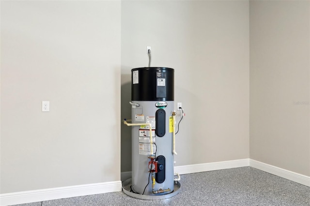 1127 Fiesta Key Cir, Lady Lake, FL 32159 - utility room featuring hybrid water heater