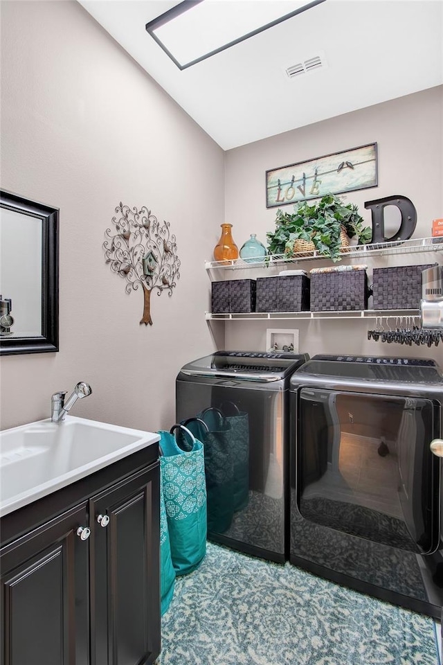 11601 Thacker Dr, Clermont, FL 34711 - washroom featuring washing machine and dryer and cabinet space
