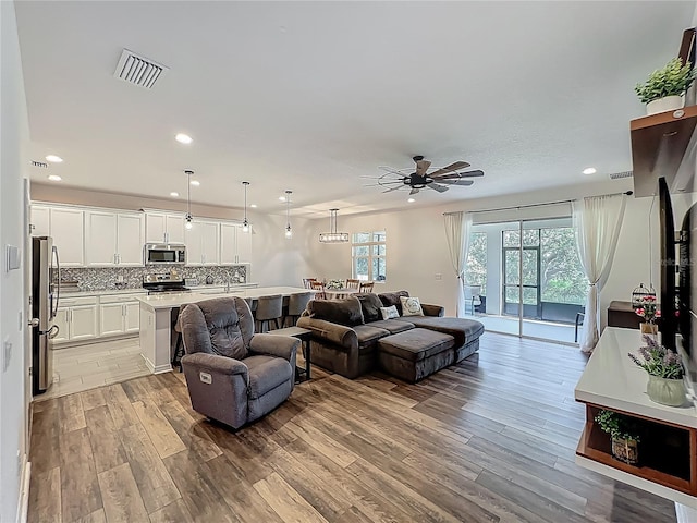 124 Juno Dr, Groveland, FL 34736 - photo 9