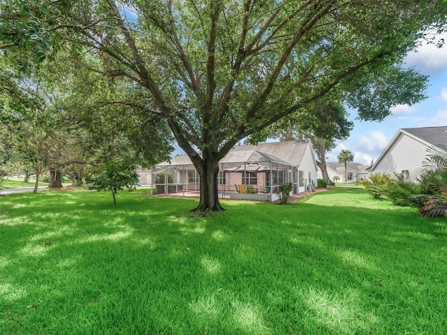 628 San Pedro Dr, The Villages, FL 32159 - view of green lawn
