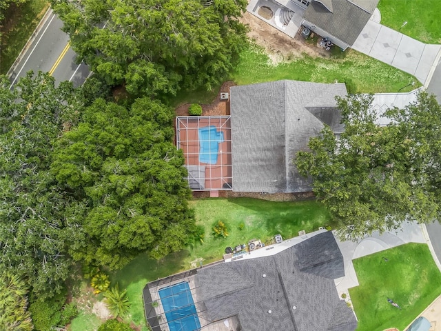 628 San Pedro Dr, The Villages, FL 32159 - bird's eye view of a pool