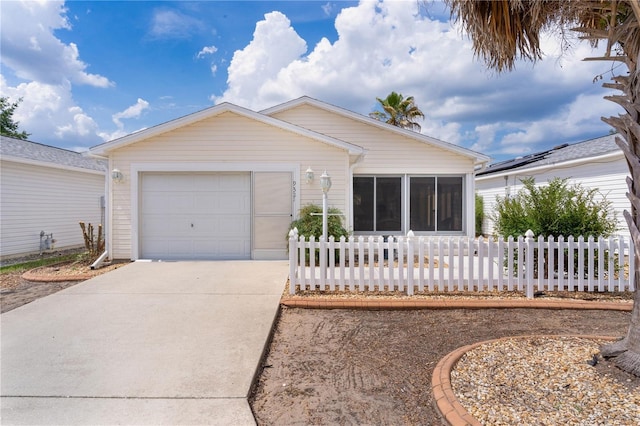 9321 SE 172nd Augusta Ln, The Villages, FL 32162 - ranch-style home featuring driveway and a sunroom