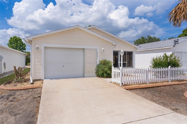 9321 SE 172nd Augusta Ln, The Villages, FL 32162 - single story home with concrete driveway and an attached garage