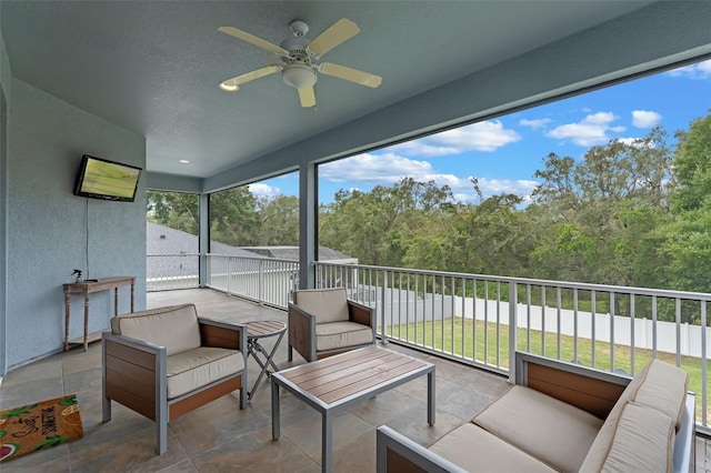 9512 Mid Summer Ln, Leesburg, FL 34788 - sunroom / solarium featuring a ceiling fan and outdoor lounge area