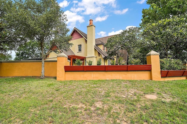 707 S Dixie Dr, Howey In The Hills, FL 34737 - view of yard