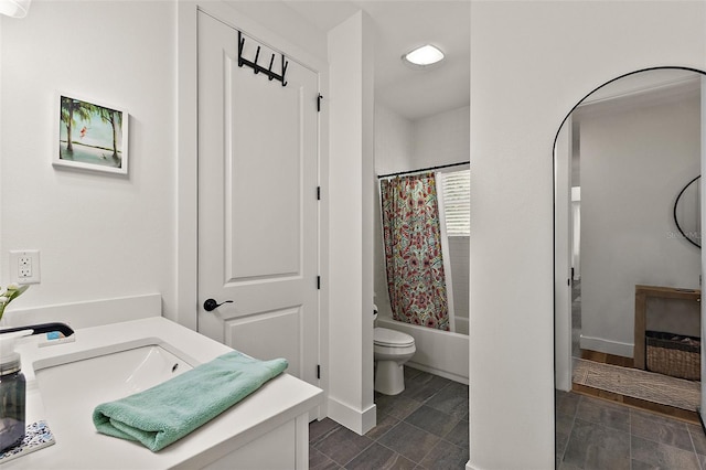35449 Pinegate Trl, Eustis, FL 32736 - bathroom featuring vanity and shower / bath combo