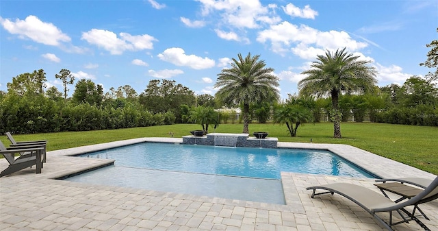 35449 Pinegate Trl, Eustis, FL 32736 - outdoor pool featuring a yard and a patio area