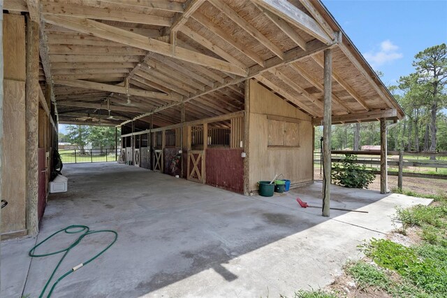 21320 Paradise Way, Eustis, FL 32736 - view of horse barn
