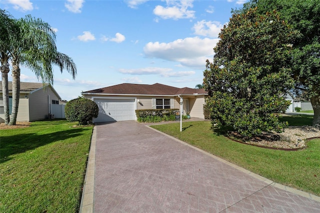 1014 Nash Loop, The Villages, FL 32162 - photo 3