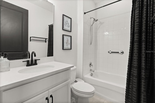 17700 Sawgrass Run, Tavares, FL 32778 - bathroom with vanity and shower / tub combo