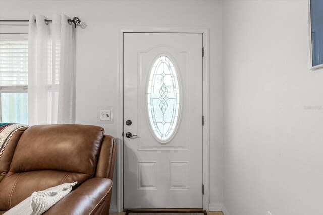 2542 N Regatta Pt, Crystal River, FL 34429 - entryway featuring baseboards