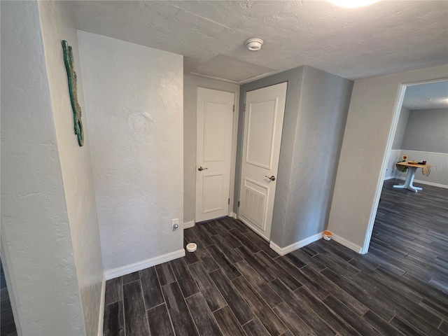 504 SE 35th Ave, Ocala, FL 34471 - unfurnished room with dark wood-style floors, baseboards, and a smoke detector