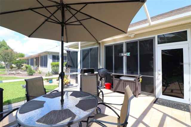 11868 SE 91st Cir, Summerfield, FL 34491 - view of patio with outdoor dining space