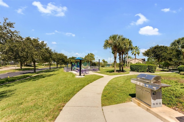 4239 Fawn Meadows Cir, Clermont, FL 34711 - view of property's community featuring a lawn