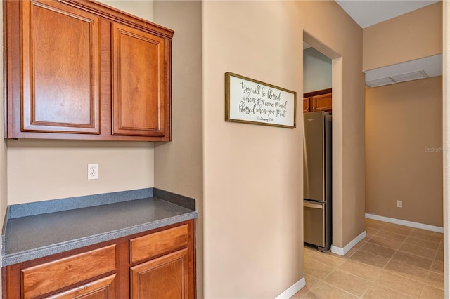 34231 Shadewood Cir, Leesburg, FL 34788 - corridor featuring light tile patterned floors and baseboards