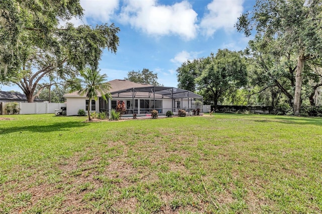 34231 Shadewood Cir, Leesburg, FL 34788 - view of yard featuring a lanai