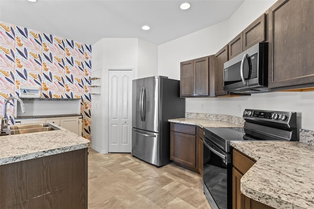 305 Arbuthnot St, Winter Haven, FL 33881 - photo 19
