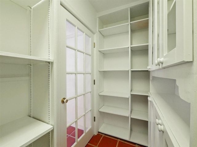 9269 Silver Lake Dr, Leesburg, FL 34788 - view of pantry