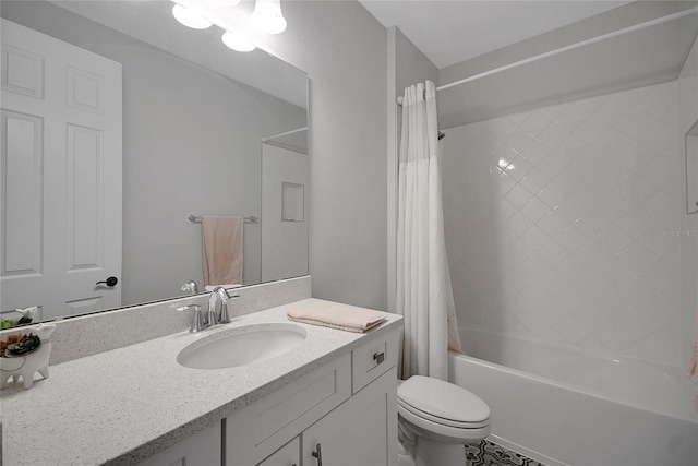 14501 Wabasso Loop, Winter Garden, FL 34787 - full bath featuring shower / bathtub combination with curtain and vanity