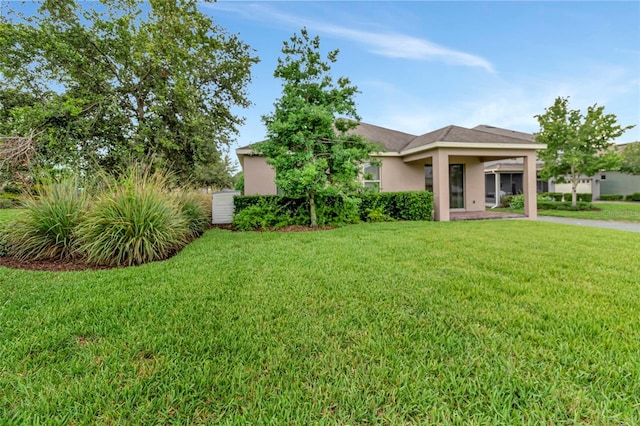 15531 Waterleigh Cove Dr, Winter Garden, FL 34787 - view of front of home featuring stucco siding and a front yard