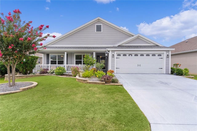 3978 Nottingham Loop, The Villages, FL 32163 - ranch-style house featuring an attached garage, concrete driveway, a front yard, and a porch