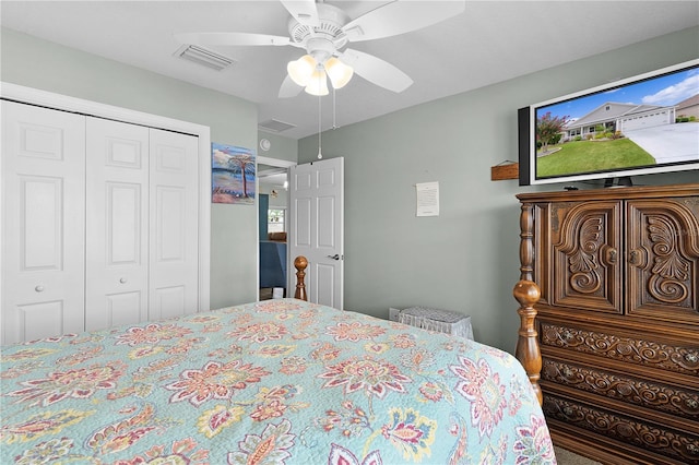 3978 Nottingham Loop, The Villages, FL 32163 - bedroom with a closet and ceiling fan