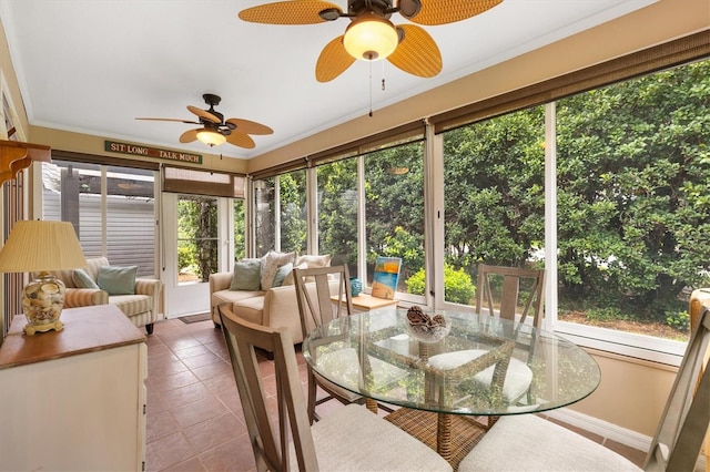 2991 Saint Thomas Ln, The Villages, FL 32162 - sunroom with a ceiling fan, outdoor lounge area, and outdoor dining area