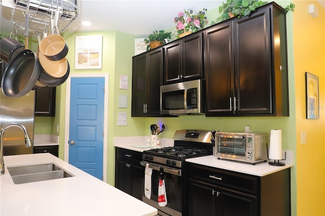33647 Sky Blossom Cir, Leesburg, FL 34788 - photo 13