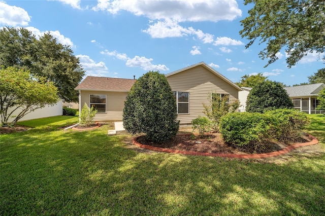 8537 SE 177th Bartram Loop, The Villages, FL 32162 - back of property featuring a yard