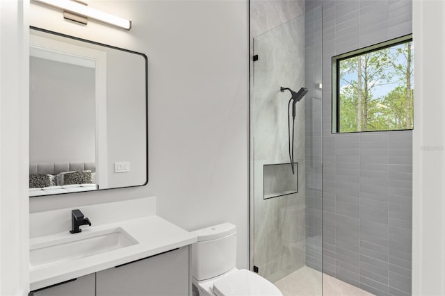 16320 Pendio Dr, Bella Collina, FL 34756 - full bath with vanity, toilet, and a tile shower