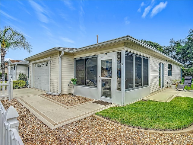 8195 SE 174th Rowland St, The Villages, FL 32162 - photo 4