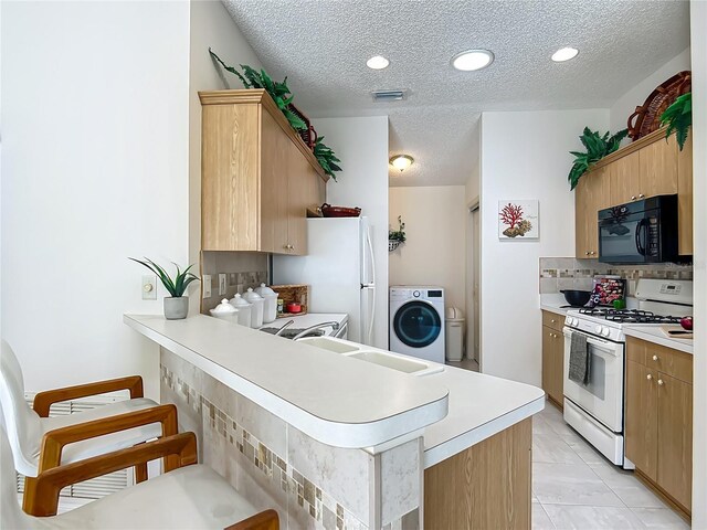 8195 SE 174th Rowland St, The Villages, FL 32162 - photo 12